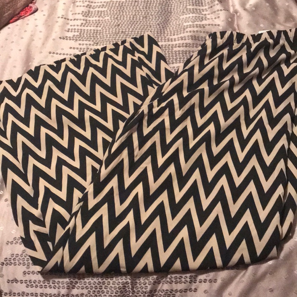 Chevron Print flare leg pants